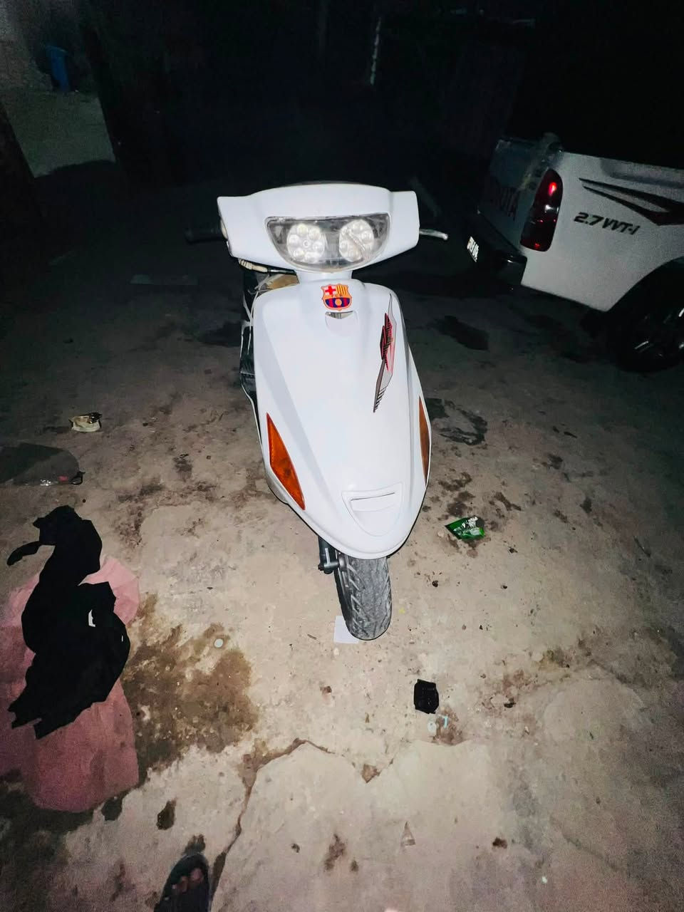 دراجه فراشه جاهزه من كلشي مكينه خرسه ما مفتوحه كله شغاله سلف هندر بك لايت عينه اشاير قفل سكان قفل صندوك لايت عالي ناصي هندر دبلات خلفي وامامي نهضه ونعومه فول ونضافت كفرات شوفت عينك سعر 350وبيه مجال بصيط مكان قضاء المدينه***********
