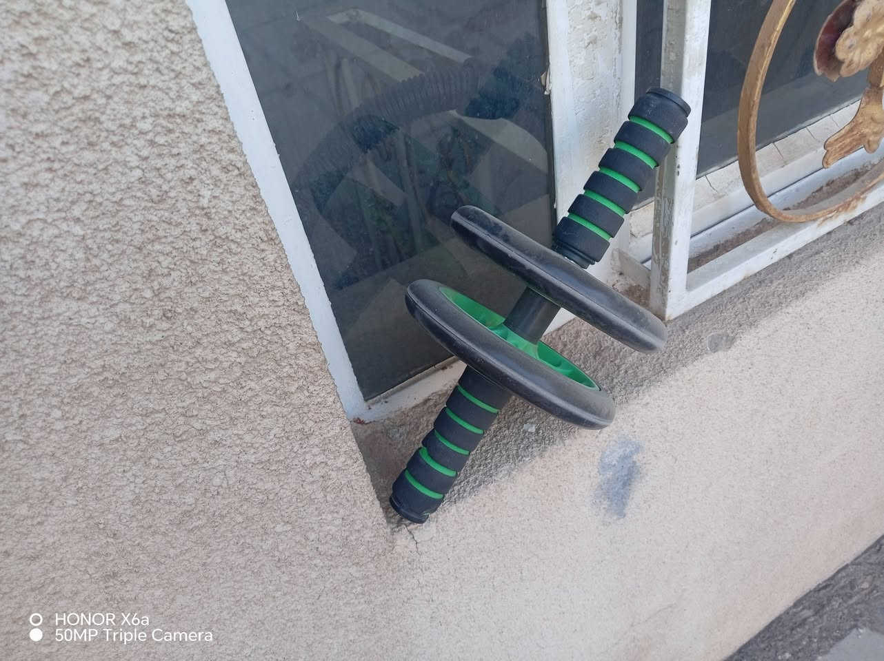 جهاز عقله يثبت بالحائط يتحمل وزن ١٥٠كغم مع حزام ظهر جلد طبيعي للتمرين الحديد مع بكرة استقامه الضهر للبيع للاستفسار ***********

