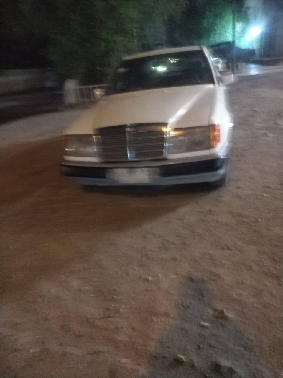 السلام عليكم مارسيدس ١٩٩١ سياره كير محرك بطه خير من الله رقم ديالى مكاني بغداد 
السلام عليكم مارسيدس ١٩٩١ سياره كير محرك بطه خير من الله رقم ديالى مكاني بغداد *********** السعر 45 بيه مجال
