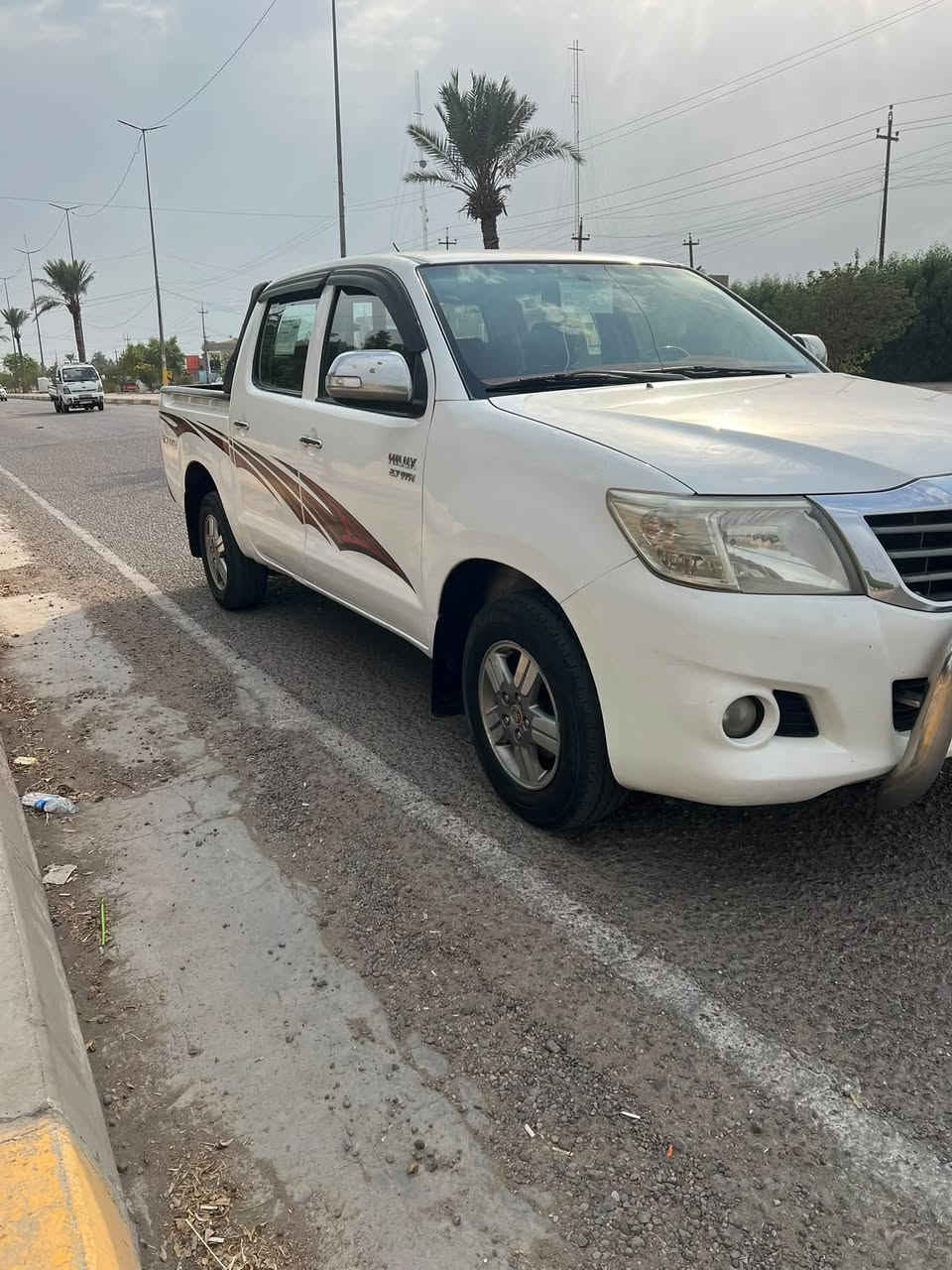 هايلكس دبل • ٢٠١٤ • رقم ديالى