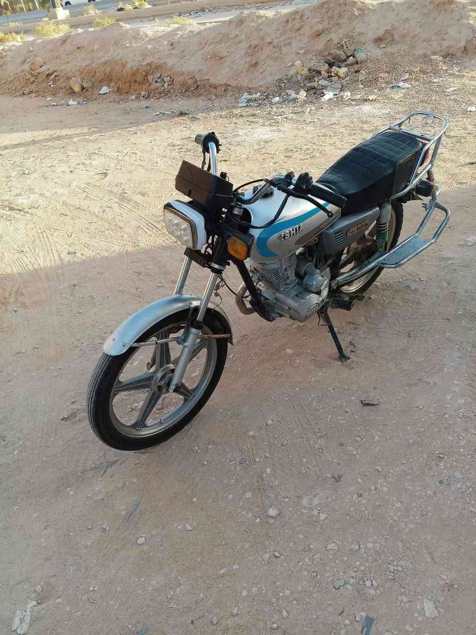 دراجه 5 كير للبيع أوراق اصولي كهربائيات شغاله كامله مكمله للاستفسار واتساب واتصال *********** مكاني كربلاء
