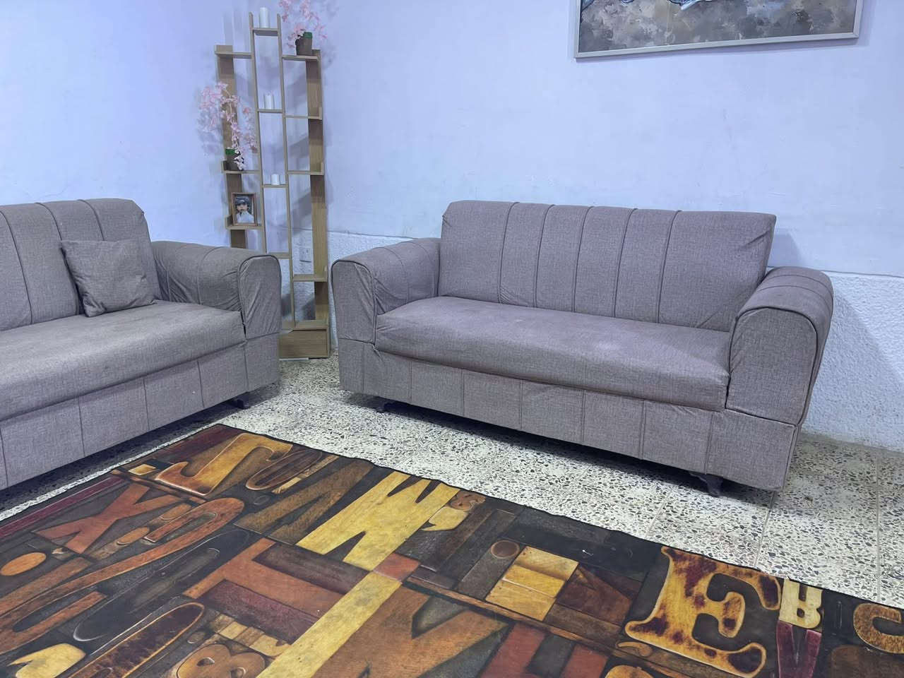 ديوان 12 مقعد للبيع نضيف بدون اي ضرر ب190 قفله 
***********
