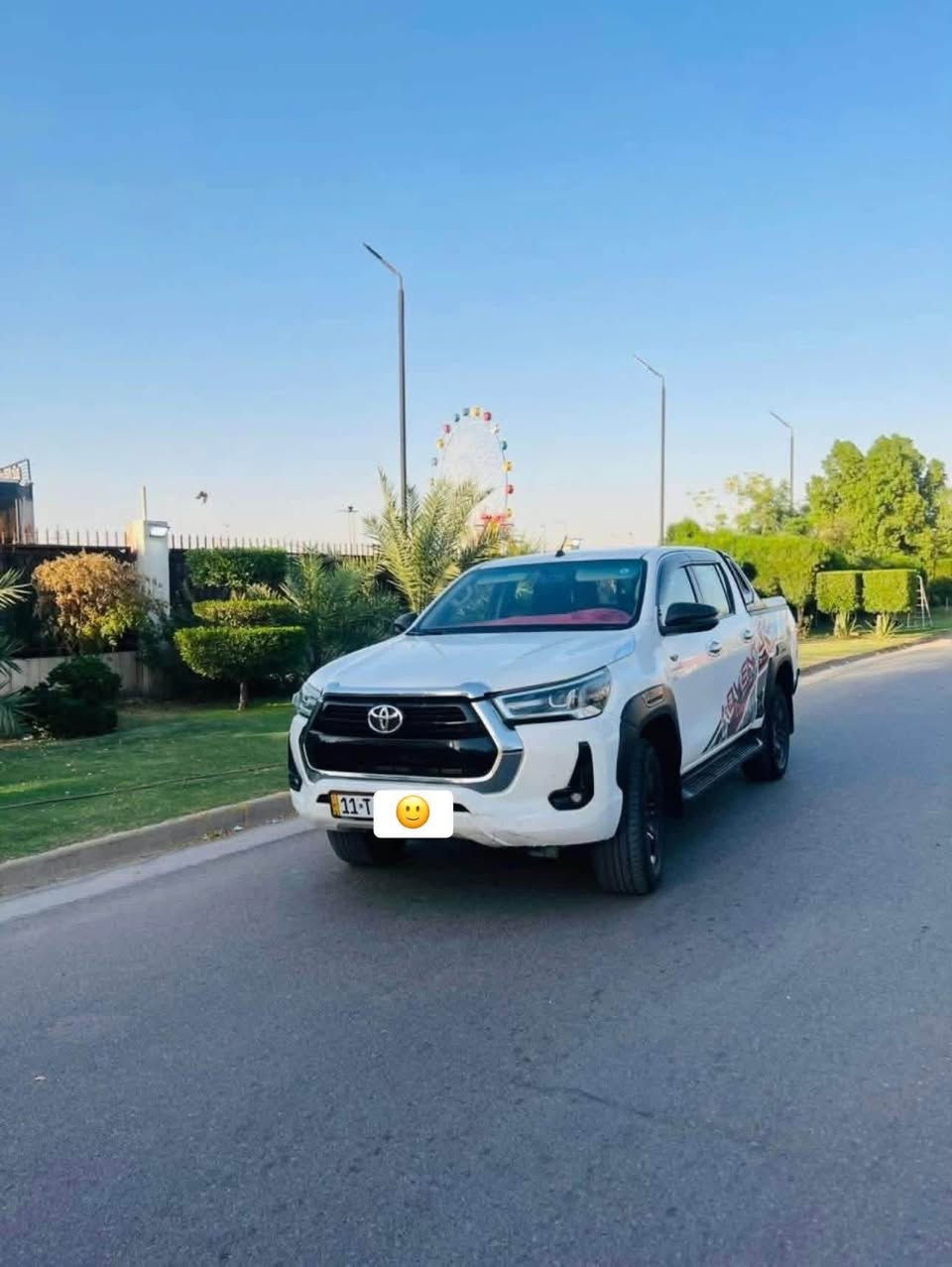 السلام عليكم هايلوكس TRD  2022 رقم بغداد سياره باسمي وعلى ايدي سونار مرفق بالمنشور مكانها بالعماره
رقمي ***********
سعرها 305
مواصفاتها :

حساسات اماميه
حساسات خلفيه 
كامره 
شاشه 
تدعم كار ابلي
تبريد كشنات اماميه
تدفئه كشنات
بنيد جكات
