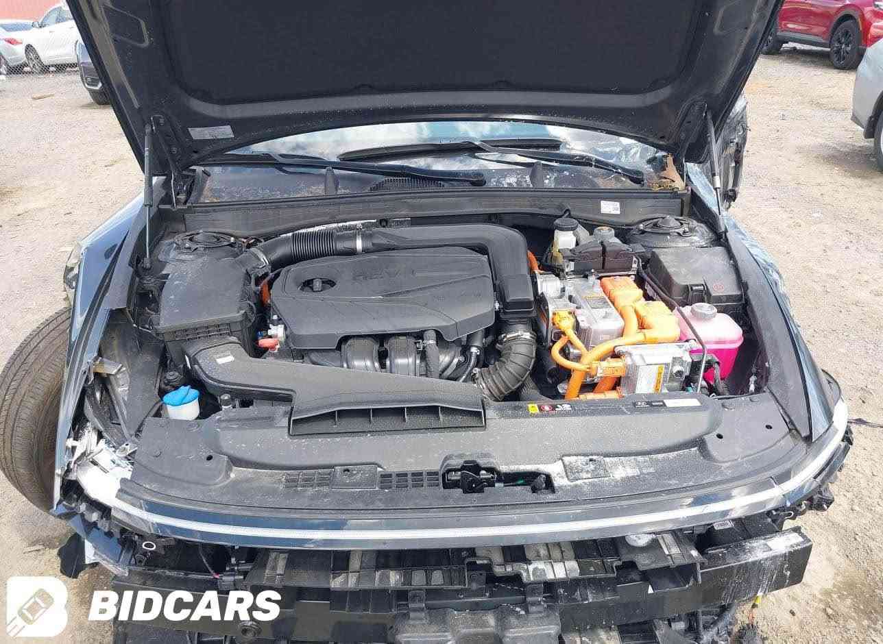 2026 Hyundai Sonata, Hybrid Blue
میل ڕۆشتووە8000
4 پارچە دەبێتە بۆیاخ لەگەڵ یەک لا شان 
لە رەسمەکەیا هەموو شتێک دیارە
نرخی 86$ بەبێ چاککردنەوە تاوەک و مێرسین أربيل, العراق

نص مكتوب في الصور:
- BIDCARS