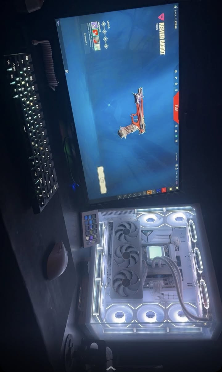 تجميعة بيضاء • Ryzen 5 9500F • رام 32GB