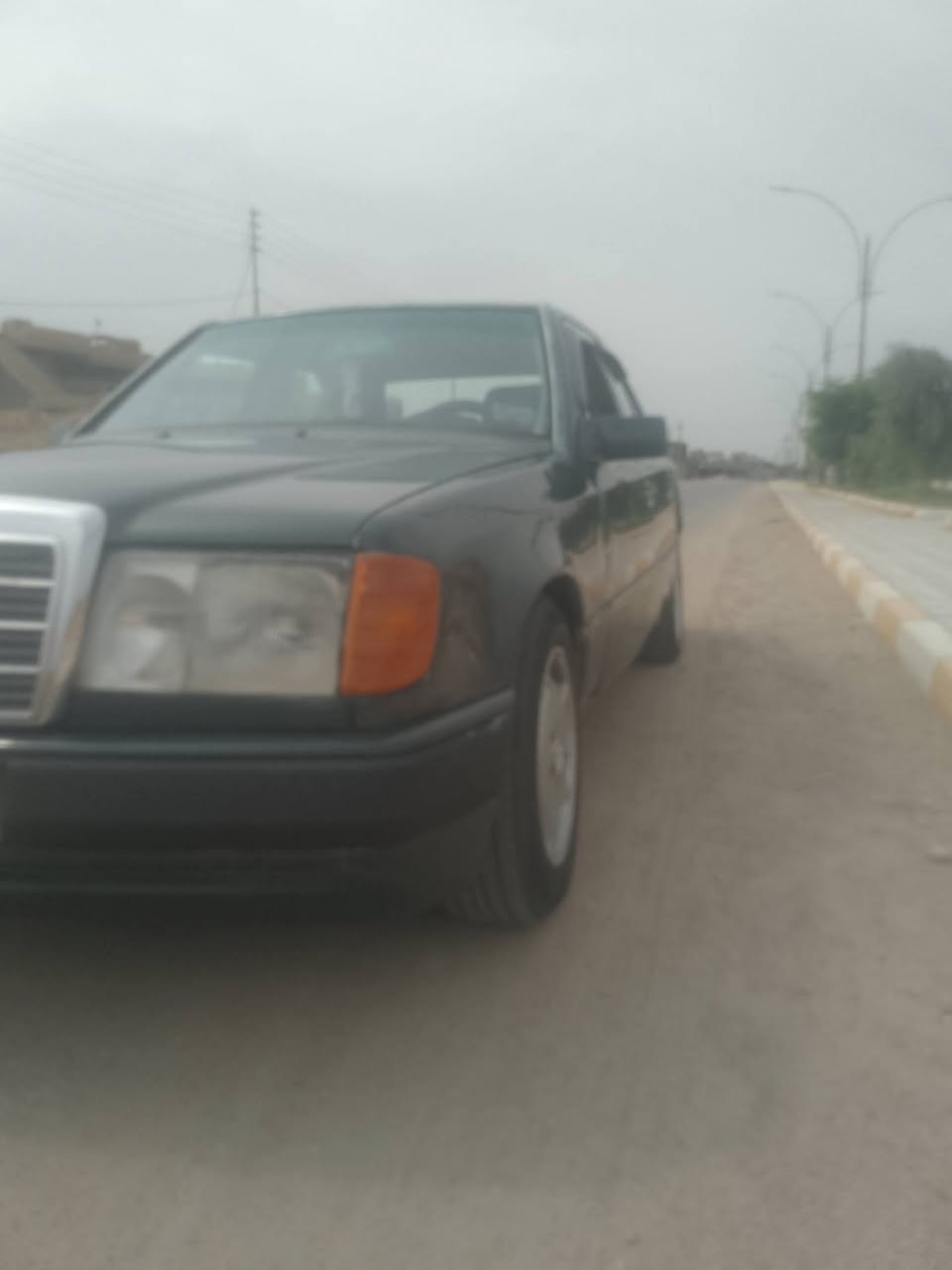 السلام عليكم مرسيدس دب s300مديل 1985محدث 92مكينه وكير فيفتي جدد حداديه امامي جديد تخم تاير جديد اكسن كامل جديد السياره مصبوغه عام القواعد الخلفيه مابيهن شي الامامي وحده معمره رقم كربلاء سنويه ما منتهيه  لون زيتوني رقم الشرعي كورك ونغلق عنوانه موجود ابيع هيج مكفوله سرقه وطلب السياره حلوه مال جناي  مكان ناصريه بيع فقط نقد.   تفاصيل كله مذكوره ***********السعر 28.   تفيدك تعال خاص ماتفيدك ادعيلنه بلرزق
