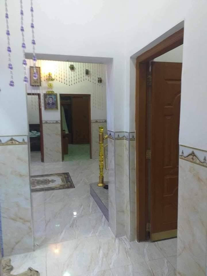دار للبيع منطقه
7 نيسان  طابو صرف
مساحه 200 م ركن طابقين

بناء مسلح حديث
يتكون الطابق الارضي من
غرفتين + اسقبال + صاله + مطبخ + صحيات داخل وخارج + كراج
والطابق الاول
3 غرف + صاله + صحيات
لاكن عوزه لبخ
للاستفسار مراسله الصفحه
او اتصال ابو احمد
***********
***********
