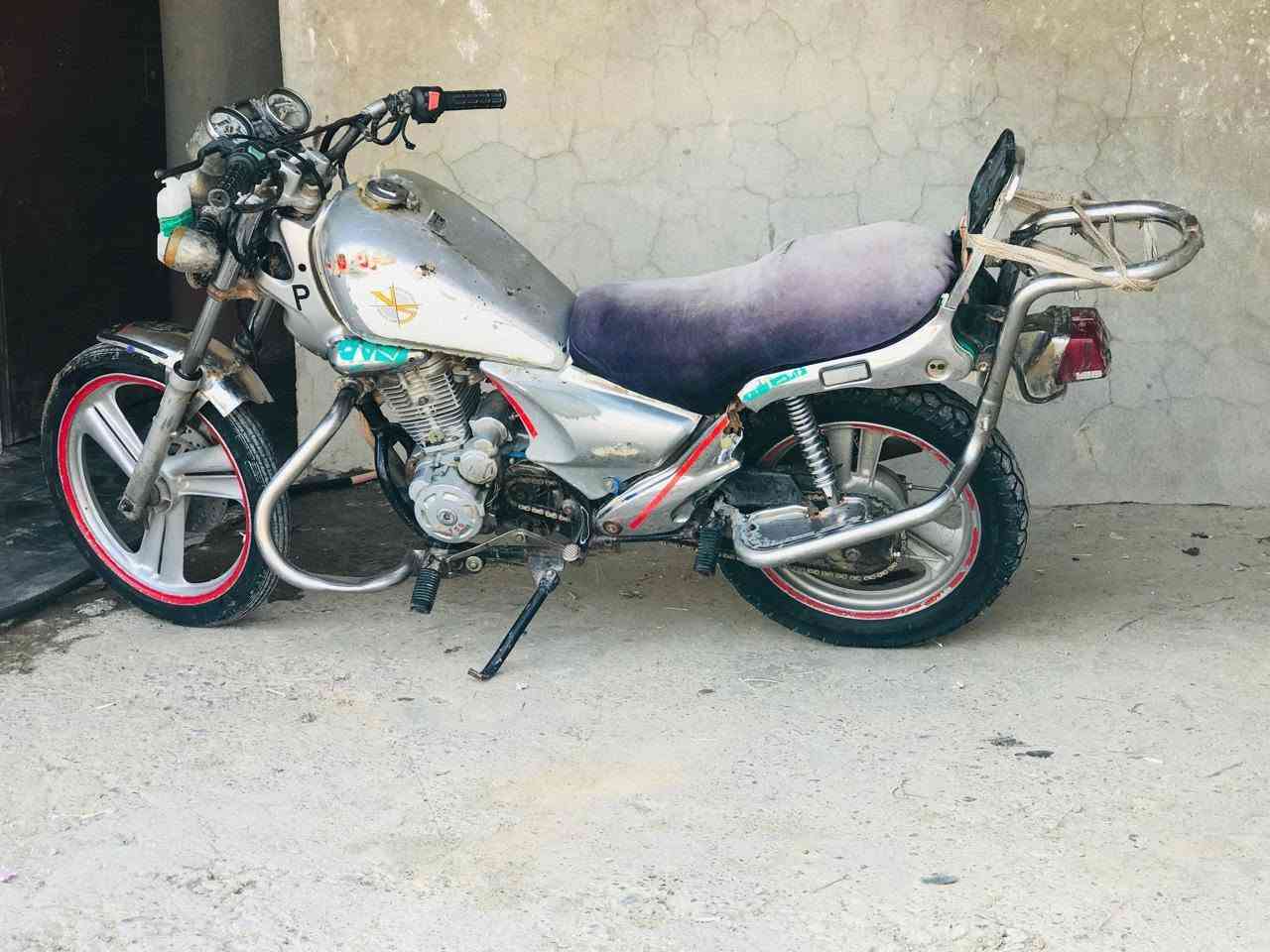 موطور للبيع شقال كامل بي نقص الجوزه فقط معمر جديد كامل تواير نضيفه مكاني جنوب الموصل الشبالي السعر 300 وبي مجال الشراي يتصل ***********
