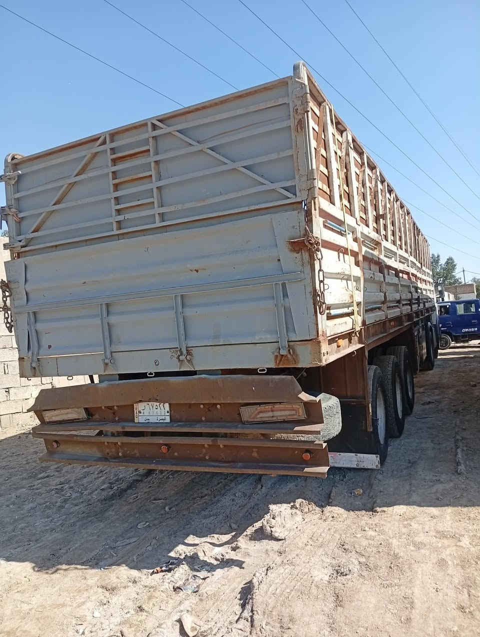 شاحنة
