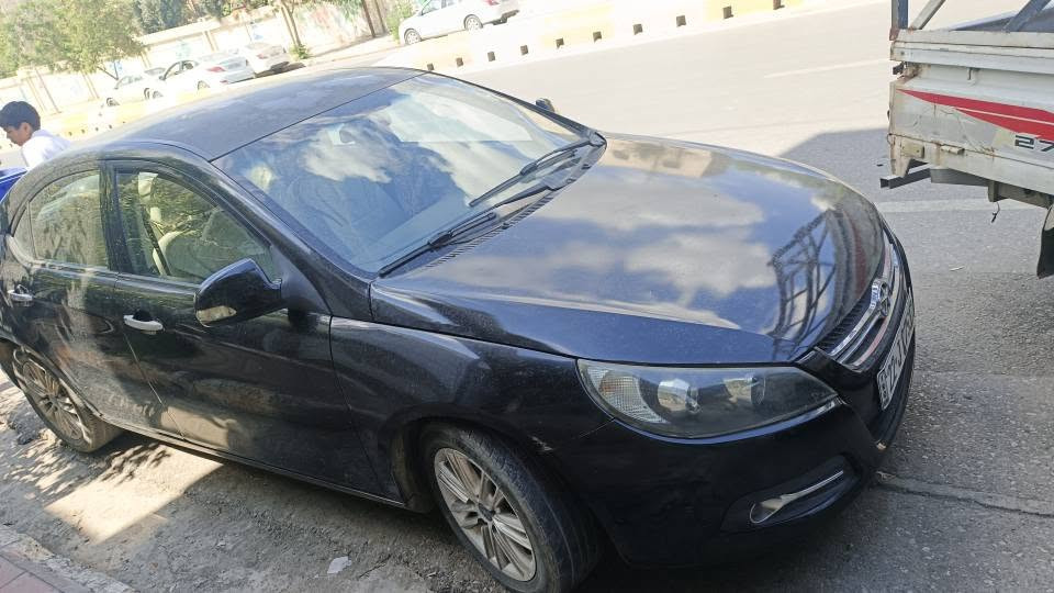 سيارة جاك ٢٠١٢توماتيك مكينا ١٦قايش ٢بارجه صبغ مبدل أسود بونيد وجامرلخ طرف يسارهزه تنتهي شهر ٨سنويا٢٠٢٧....*********** أربيل, العراق
