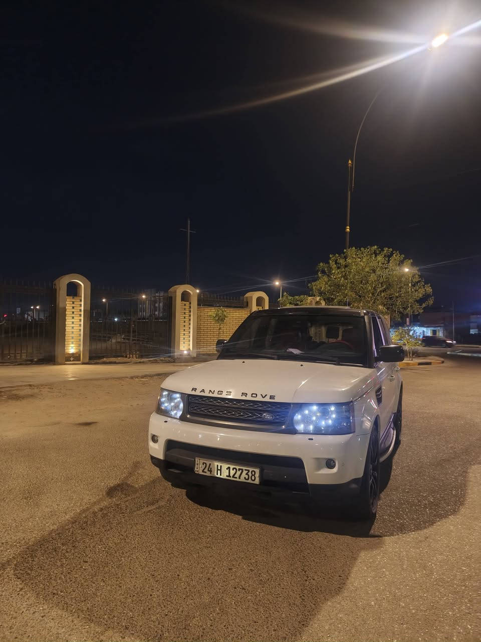 السلام عليكم
Range Rover موديل2011  فول فول مواصفات رانج وارد خليجي كلين تايتل سياره 
سعر بلاااااش 108$ ورقه و مجال للطيبين 
مكينه 8 سلندر ارغب مكينه بل رانج ✅
كير و مكينه و تبريد كفاله انطيك شرط سونار 
سياره كلين بدون قطره سبغ مكفول كفاله عامه 
سياره وضع شركة ماشالله 
سياره حلوه و جاهزه من كلشي 
مواصفات سلايت فول 
كشن جلد و خزن 
سياره شرط تحويل وكاله
 العنوان كربلاء   السعر 108  وبيهامجال    ***********
