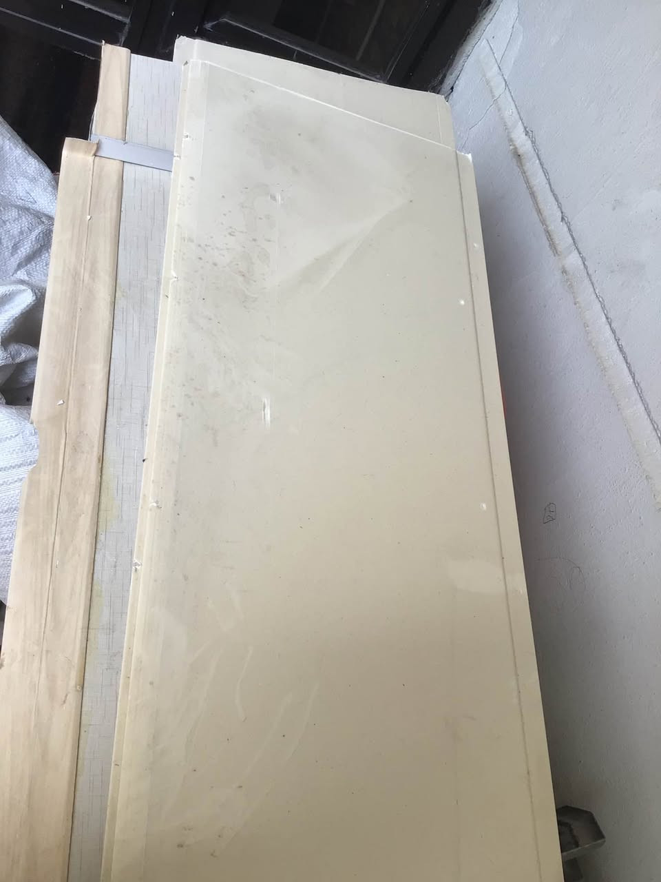 سقوف ثانويه السعر ٣٠ بيهن مربعات ومساطر  المكان الدوره بغداد, العراق
