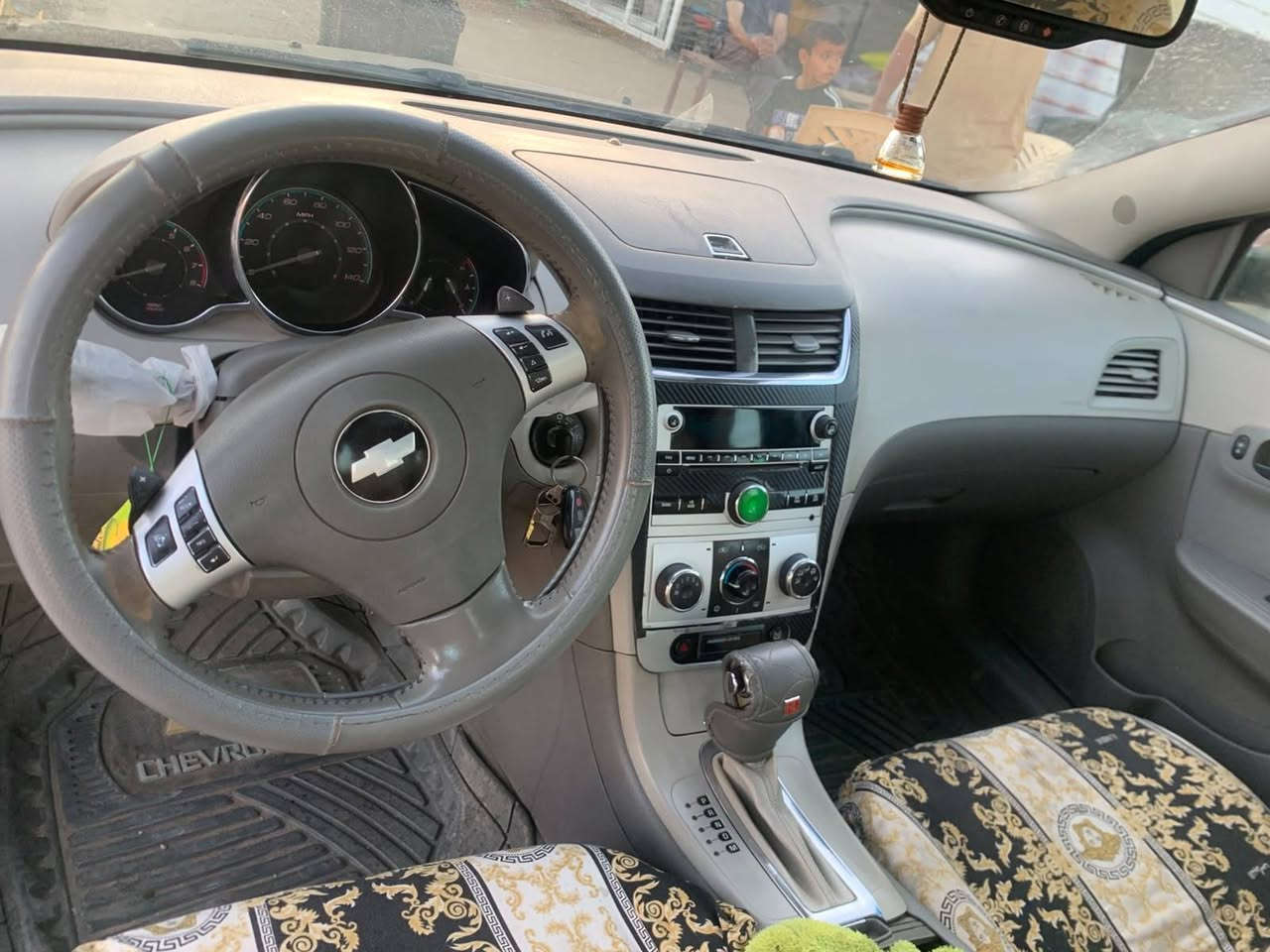 ماليبو ٢٠١٠ للبيع بيه ٣ قطع بدون دواخل ابيعك حزام صبغ شرط التحويل مكينة ٦ مكفول كير ومحرك  السعر ٥٧
***********
