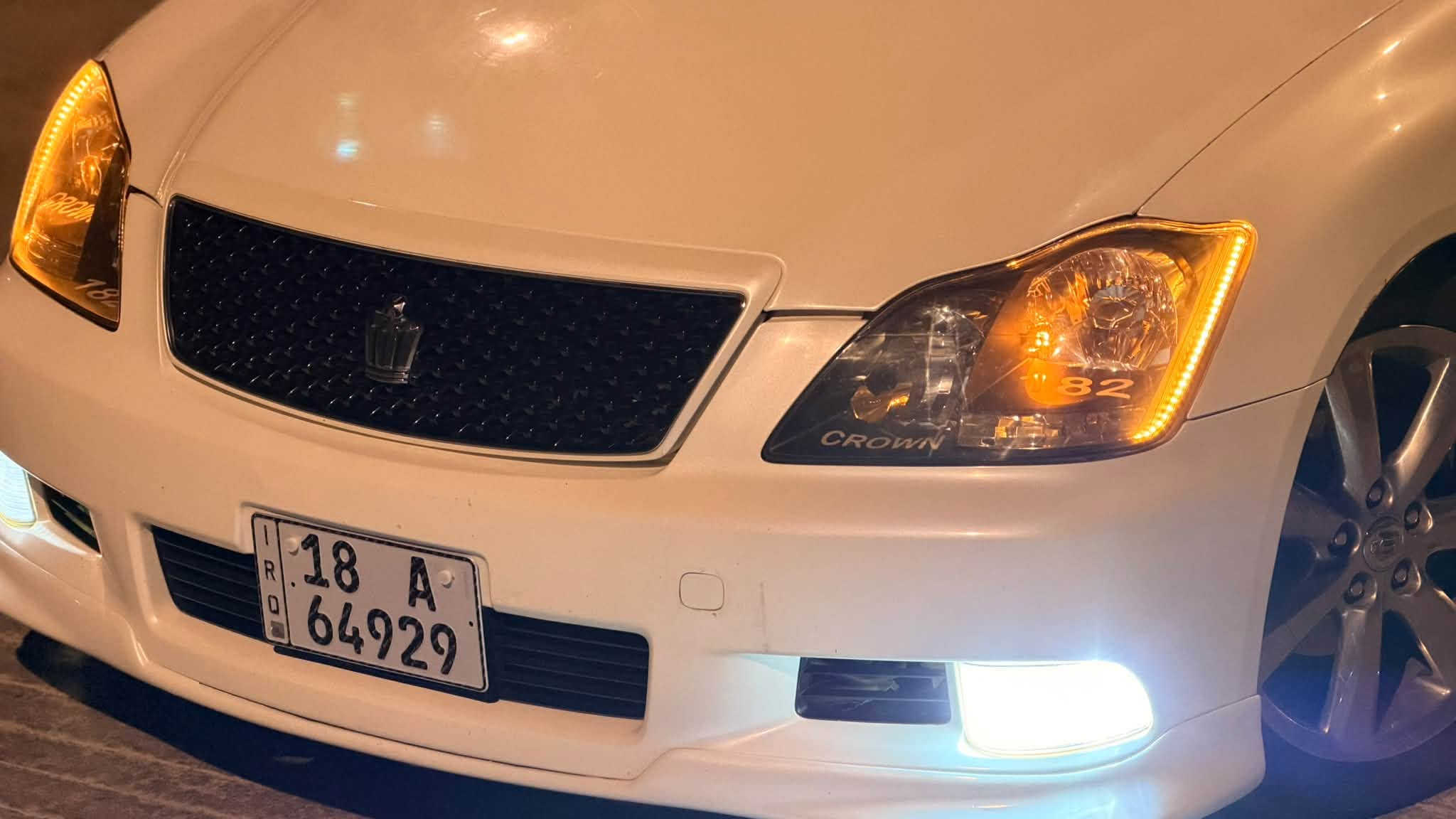 الصدفي. وقرار 102 🤍
للبيع كراون شاهينه 
(سياره جديدة  كلش )
تحوير فوك امارات وجوه نجف 
دشبول أمارات جديد 
رقم نكليزي بابل  مشروع وطني اصولي تسجيل جديد قرار 102 
وتسجيل لاول مره  سنويه جديده ونافذه لنهايه  2031  تحويل ثاني يوم بسمك   
مديل. 2004. اصل ~~~
كفاله عامه من كل شي 
مكينه وكير وحداديه كارتون 
تئدفه تبريد خلفي وأمامي كله جديد وجاهز 
تخم تأير جديد 
السياره ما عايزه برغي 
مكينه الجبيره كير. 6. نمر 
♕  المواصفات ♕
@. 3  دكم  : 
@شاصي 82 
@ستيرن كهربائي 
@ستيران صاج اصل 
@نضام ترحيب عند الاقتراب
@مري شفط بلاد
@جي بي اس خرائط 
@تحكم  خلفي كامل بلصوت و التبريد 
@شاشة كبيرة  
@ويل كب  دنك بلادي   
@سيدي جنجر خزن 
@كامره خلفيه دواره 
@برده خلفي 
@بردات صفاح 
@مثبت سرعه 
@حساسات خلفي وامامي بلاد
@كشنات كهرباء 
@دمام خلفي 
@ويل 18 بلادي 
@ نيكل باب اصلي
@ قواعد ارقام اصليه 
@لايت زنون بلاد 
@تبريد خلفي 
@مري إشاره + ترحيب اصلي 
@غرفة بيجي  وصاج ملكي 
@تحكم استيرن جهتين 
العنوان : النجف الأشرف 
(***********) 📞☎️
💵السعر   158.  مع مجال بسيط 
مكاني نجف. ل اتصال 📞 
***********. ليث حازم
