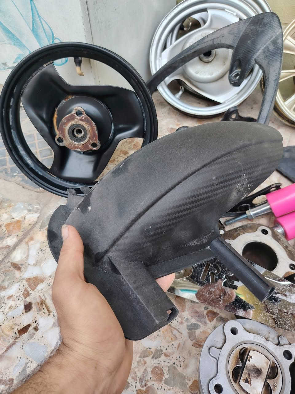 لسلام عليكم شباب غراض ماكس عدله وبوليس كله أصلي وشغال غراض جوه سوك شنو اليعجبك راسلني و َتدلل *********** مكاني نجف حي العسكري
