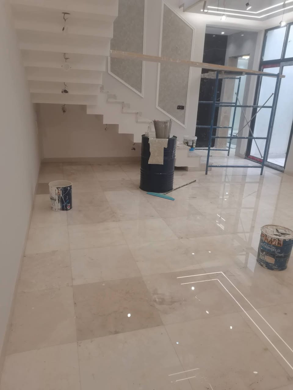 صباغ بيوت درجه اولي اشتغل تصليح سنفره صبغ اسعار مناسبة ***********
