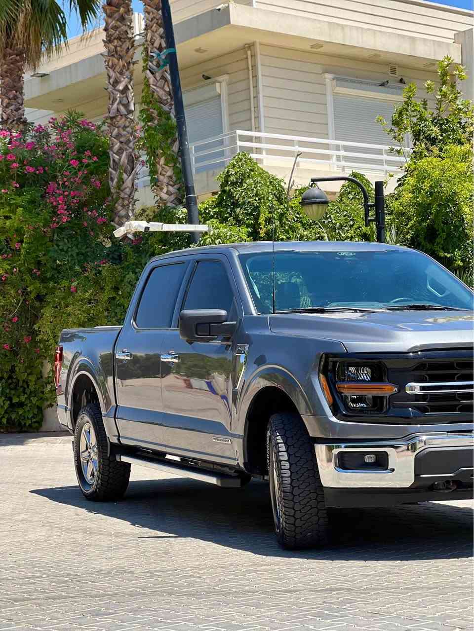 FORD D150 HYBRID XLT 2024
فۆرت F150 مۆدێل 2024 مواسەفات
Xlt 
ڕەنگی نەوتی
مەکینە 6 بستۆن تۆربۆ 3.5
مواصفات 
:-گێچ ئەلیکترۆن
:-٤ کامێرە 
:-ئاوێنە فۆتۆ
:- كاميرا 360
:- شحن وايەرليس 
:- 4✖️4 ( دبل اكسل ) 
:- کۆد ده رگا
:- شاشة گەوره 
:- لايت زينون 
:- رادار پێش و دوا 
:- رادار ئاوێنه 
:- حساس پێش ودوا 
:-کوشن کارەبا 
:- کوشن گه رم  
:-برێك كاره با 
:- بروجكتر LED 
زۆر مواسەفاتی دیکە
تەنها ١ پەڵەی بۆنیتەکەی بۆیاخە 
گێر و مەکیەنەی بەشەرت 
هیچ کێشەیەکی تێدا نییە 
ڕەقەم تەلەفون
*********** السليمانية, العراق
