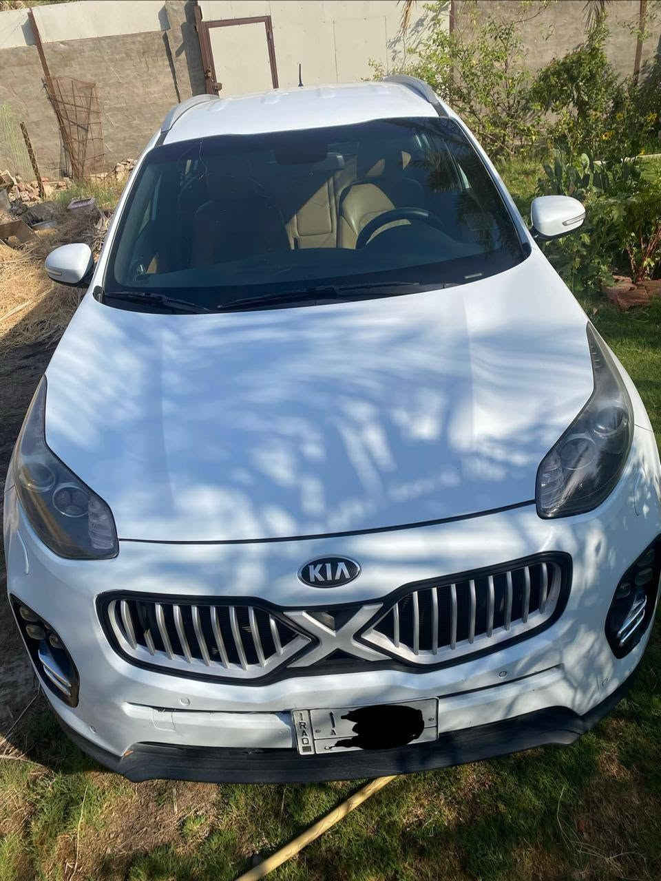 🚗 كيا سبورتج 2019 - كفالة عامه
Kia sportage 2019 
السيارة وارد خليجي لون ابيض فول مواصفات 
 مكان السيارة نجف رقمها نجف مداور ثاني يوم 
 * المواصفات: شاشة لمس، كاميرا خلفية، حسّاسات، أزرار تحكم بالمقود، ومثبت سرعة وبعد مواصفات 
 
📍 المكان: [النجف  ]
📞 للتواصل والاستفسار: [***********]
السعر 160 وبي مجال بسيط للشراي
