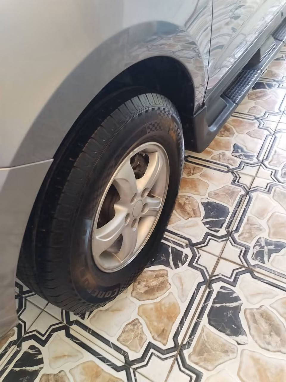 جديد سنتافي وارد امريكي كلين  ٢٠٠٧
رقم بغداد نكليزي جديد.
سنويه جديده هزه جديد
تبريد ثلج السياره ماذب عليها الف دينار
السياره خير من الله كلها جديده
كير مكينه جديد مكينه ٢٧٠٠V6
بدون ايي ضرر كلين وجديده بعدها على وضع شركتها
السعر 136@@
***********
