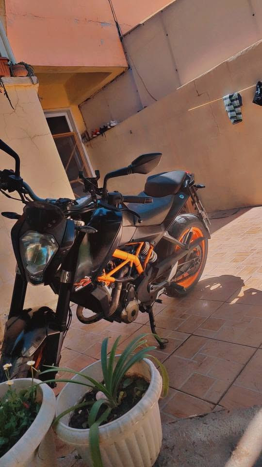 Ktm 2015
Engine air coolant 250 cc 
..........1200$.......
کی تی ام 
٢٥٠ دوک 
مکینه جاف 
٥ گێر 
.....١٢ وەرەق ... و مجال 
*********** أربيل, العراق
