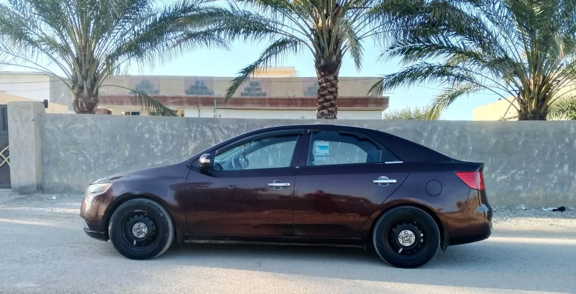 السلام عليكم فورتي موديل 2010  وارد امريكي السونار مرفق مع الصور السيارة السياره نضيفه خير من الله السنويه جديده مكاني ديالئ / كنعان/الاستفسار أو الاتصال ع الرقم ***********  اتصال أو واتساب
