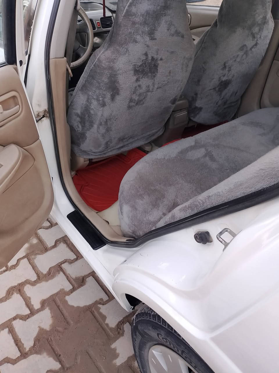 نيسان صني • ٢٠١٠ • بغداد