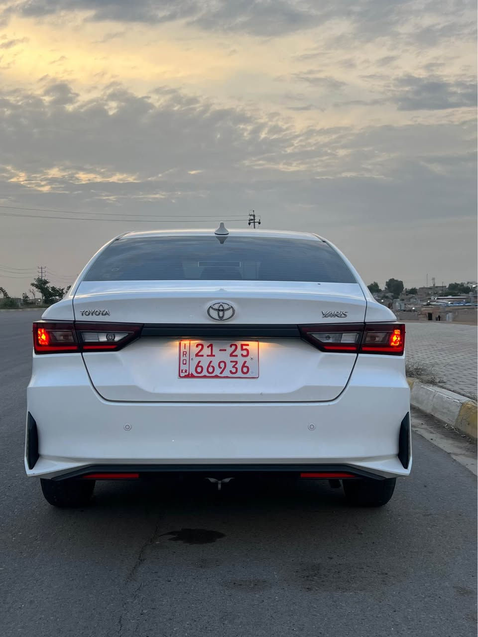 يارس ٢٠٢٣ • ماشيه ٤٤ الف • محرك نظيف