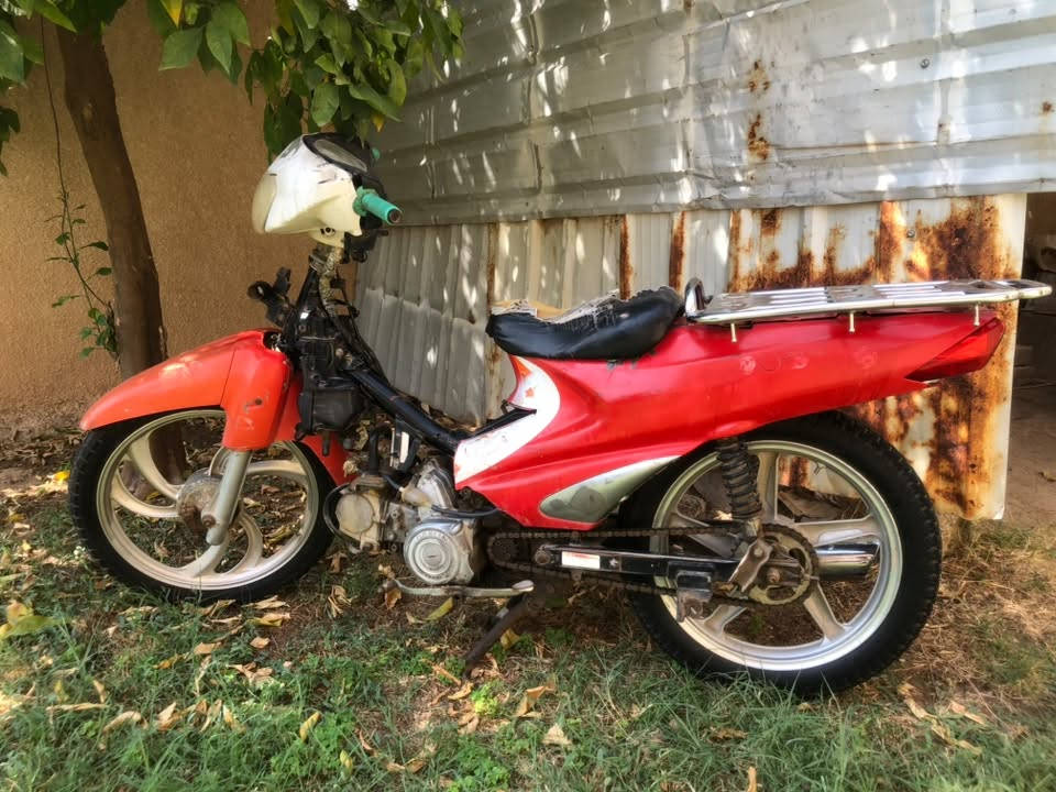 البيع دراجه مال شغل السعر 240 قفل بسعر باسكل محرك ناعم فول بيه خيط تبخير فقط شراي يتصل على رقم مكانه ناحيه الاسحاقي ***********
