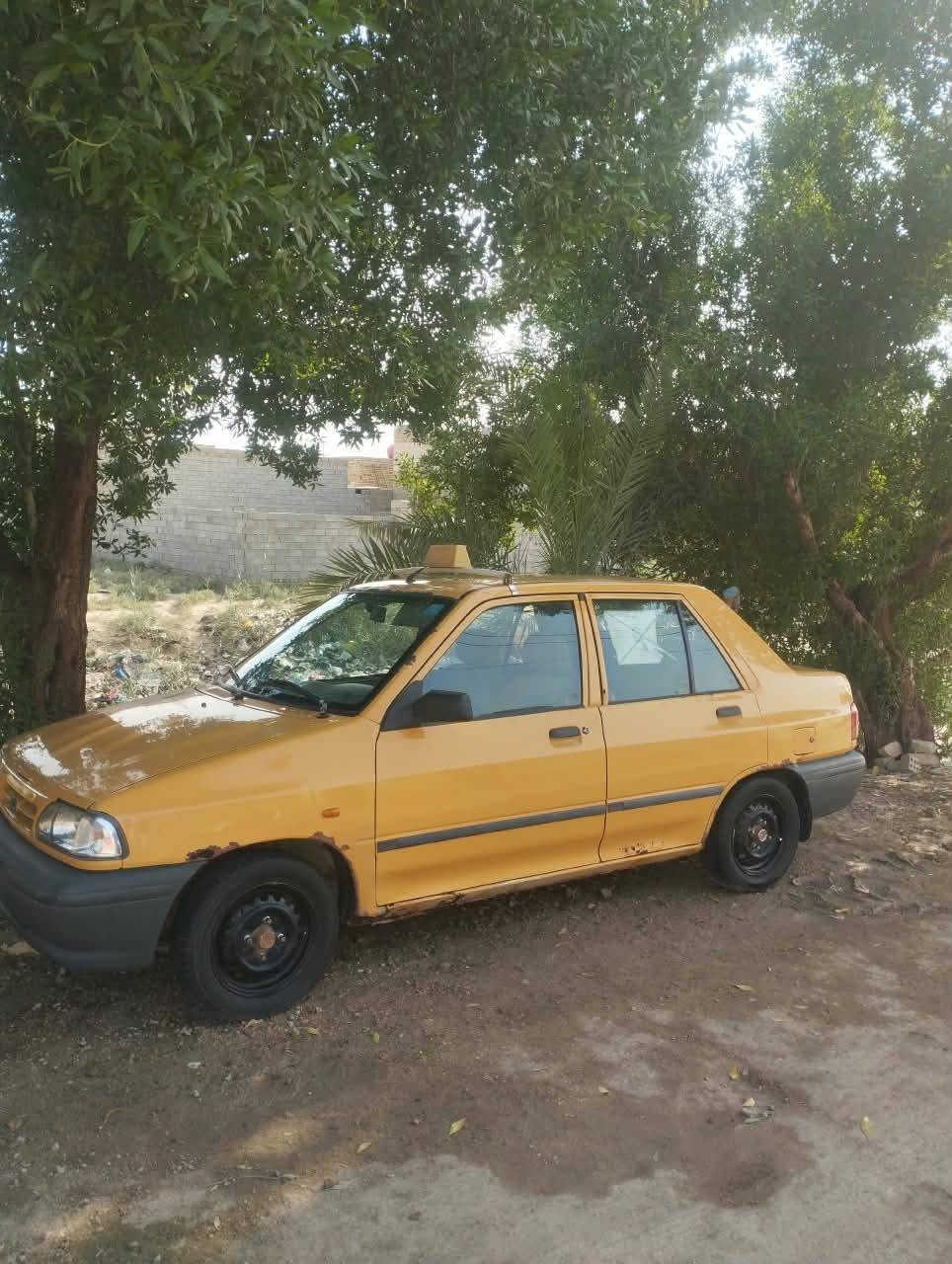 السلام عليكوم سايبه للبيع مديل ١٦ كفاله من ضربه وصبغ بدي صافي مابي أي دحجة بيهه خباسات قليل مكينه كير جدد تخم تاير تبريد شغال كهربايات كلهه شغاله سنويه بسمي السعر ٣٥ وبيه مجال ***********
