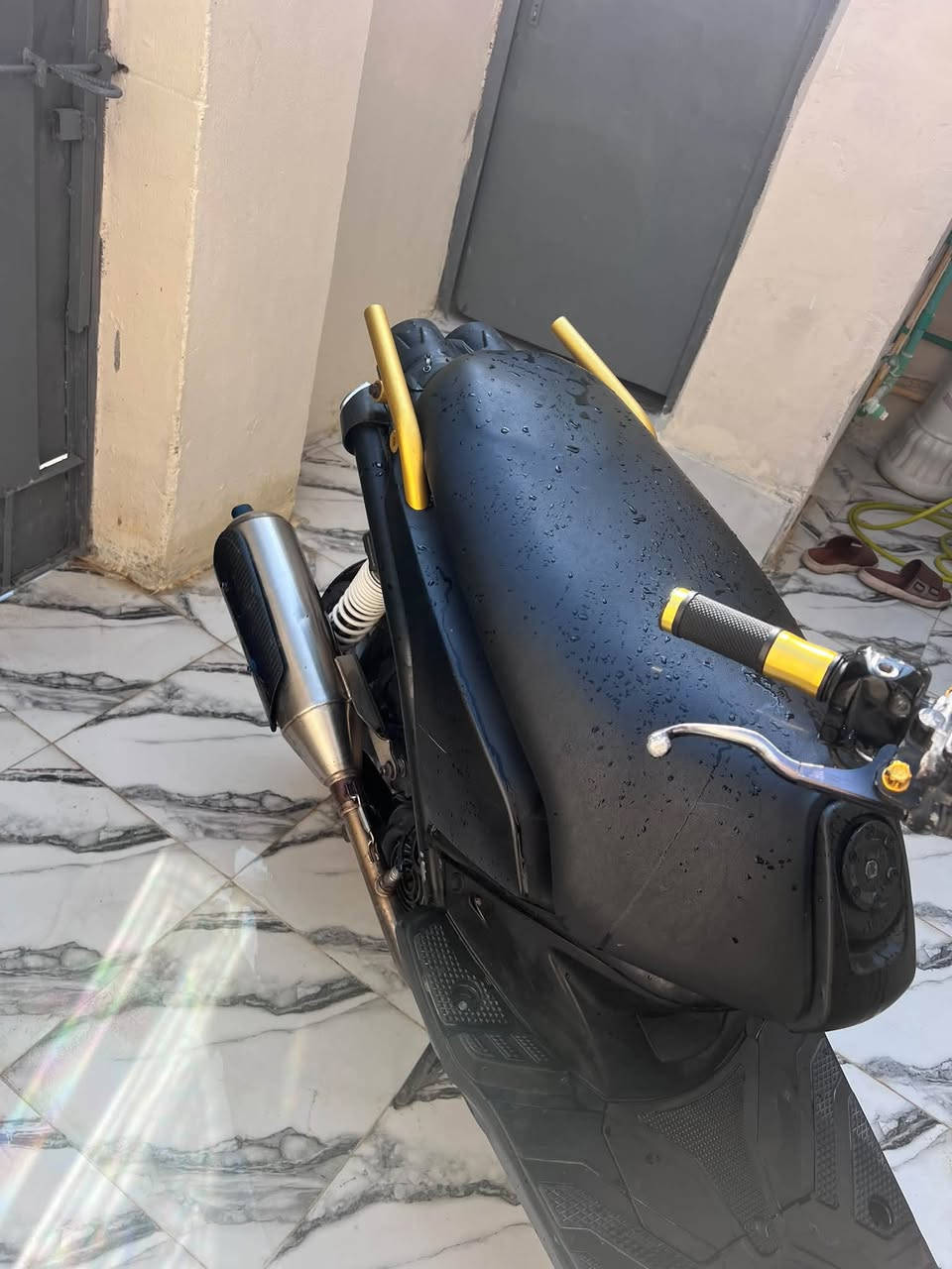 سلام عليكم سكنس جبلي للبيع دراجه مكفوله مرتبه بيه شلعه تآكل الكاع بيه صالنصه رياضي بوري عدل بيه كلج خلفي رياضي سعر 1050 وبيه مجال للستفسار ***********
