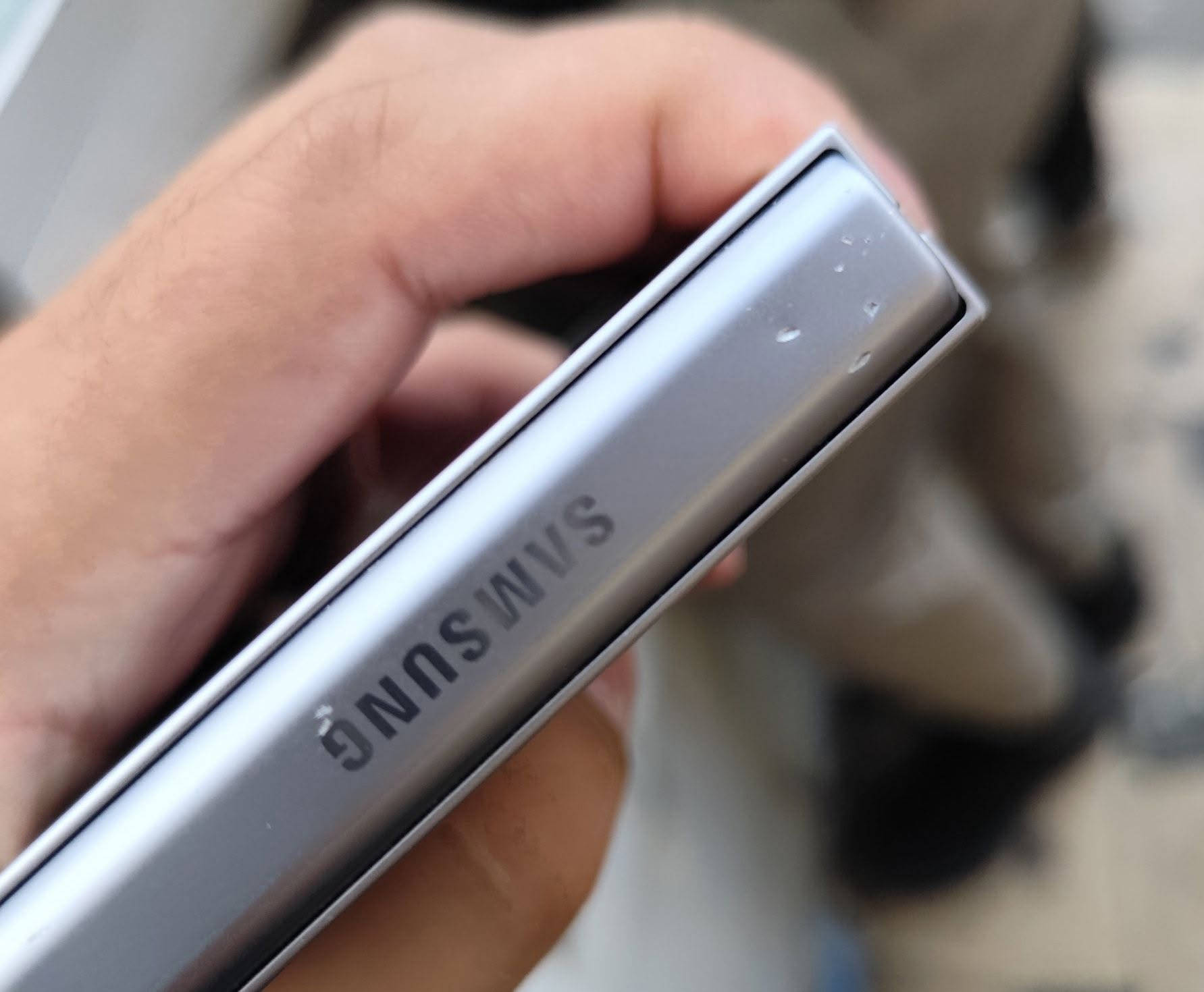 galaxy z flip 6
تەنها ٣٢٠ دۆلار قوفل
خاوێنی سەدا ٩٥
٢٥٦ رام ١٢
١ سیم ، ئی سیم 
فول موسەفات 
جوانترین مۆبایل 
شوێن هەولێر 
گەیاندن هەیە 
*********** الدوار, صلاح الدين
