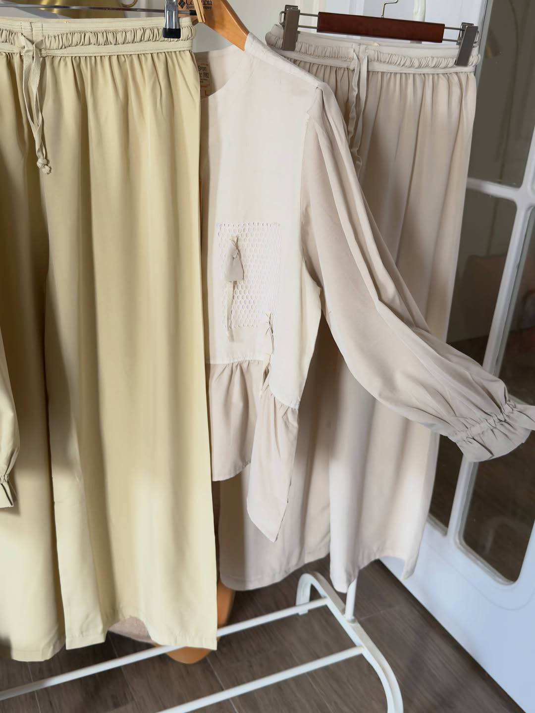 New collection ✨🍁🍁🍂

سوت لطيف جدا خامة وألوان وتصميم 

متوفر ب3 ألوان 

الحقائب متوفرة ايضا 

يوجد توصيل سريع إلى كافة أنحاء 🇮🇶 العراق

#set #explorepage #trend #style #outfits
