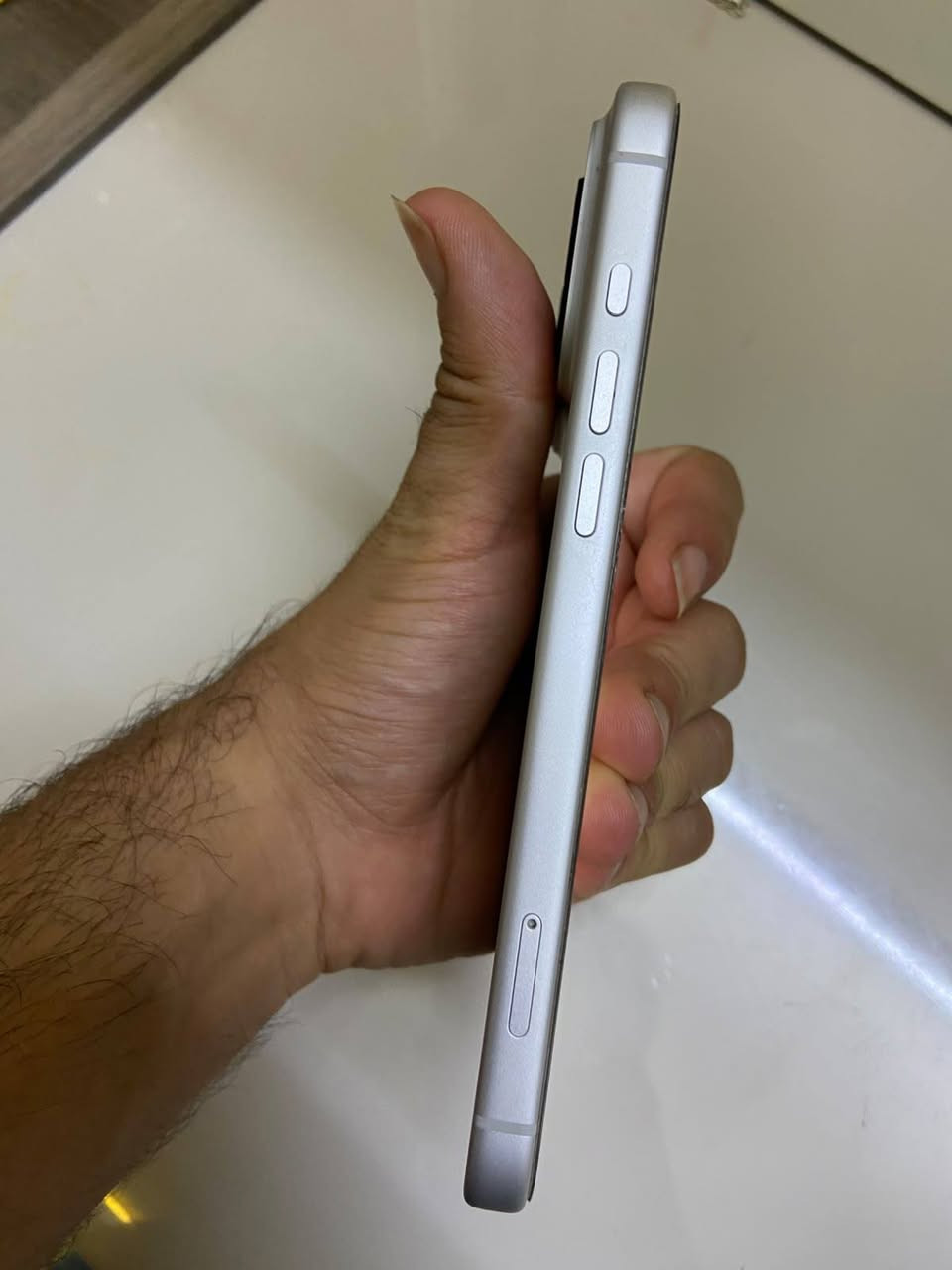 آيفون ١٧ برو ماكس • ٢٥٦ • بطارية ١٠٠