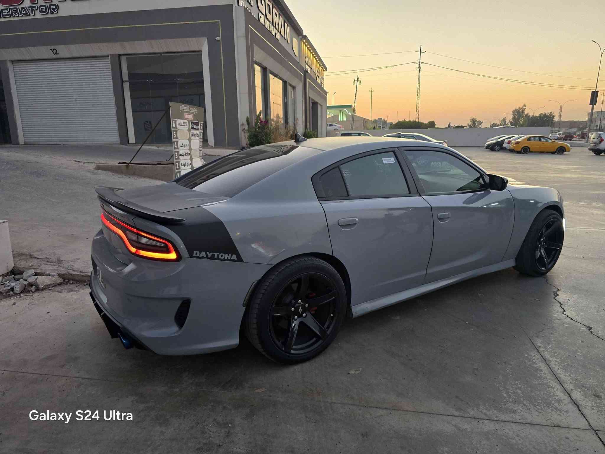 للبيع
سعر 158$
جارجر sxt محدث Gt موديل 2022 
ماشية 18  ألف فقط 
اللون سمنتي 
محرك v6 .3600 
محرك وكير واكسل بشرط 
رقم اربيل  دولي رقم وهزة وسنويه جديد باسمي شرط التحويل 
🚫حادثها 5 قطع  موضح بلسونار 
مواصفات 
بصمه تشغيل عن بعد 
شاشة كبيرة كامرا حساسات خلفية 
نظام سبورت قطعتين تبريد 
سفتات ستيرن 
كشنات جلد احمر حضن كهرب هيتر بلكشن 
ويل كب طخم تاير جديد 
سيارة جاهزه 
موصل الايسر 
***********
***********
