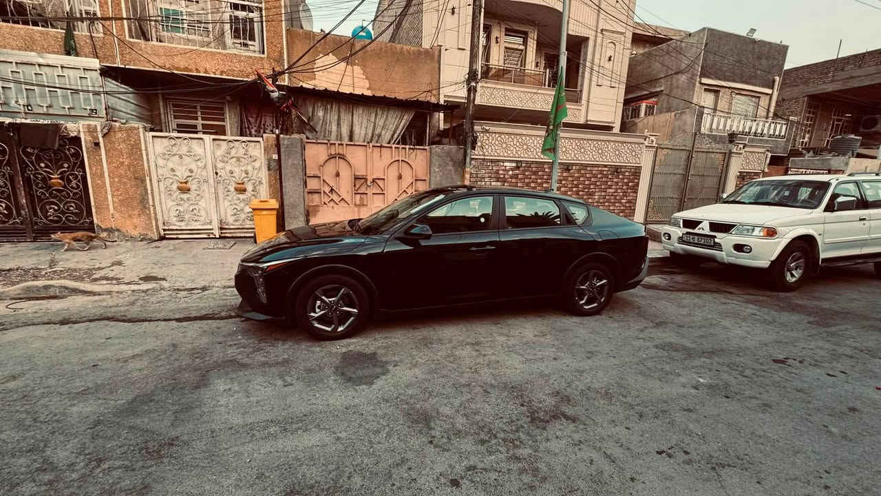 كيا فور للبيع فقط موديل ٢٥ ماشيه ٨ آلاف صور حادث موجوده وسونار ويها رايدها ب١٤٧  بدون ترقيم ماموجود عل فيس بس تصال ***********
