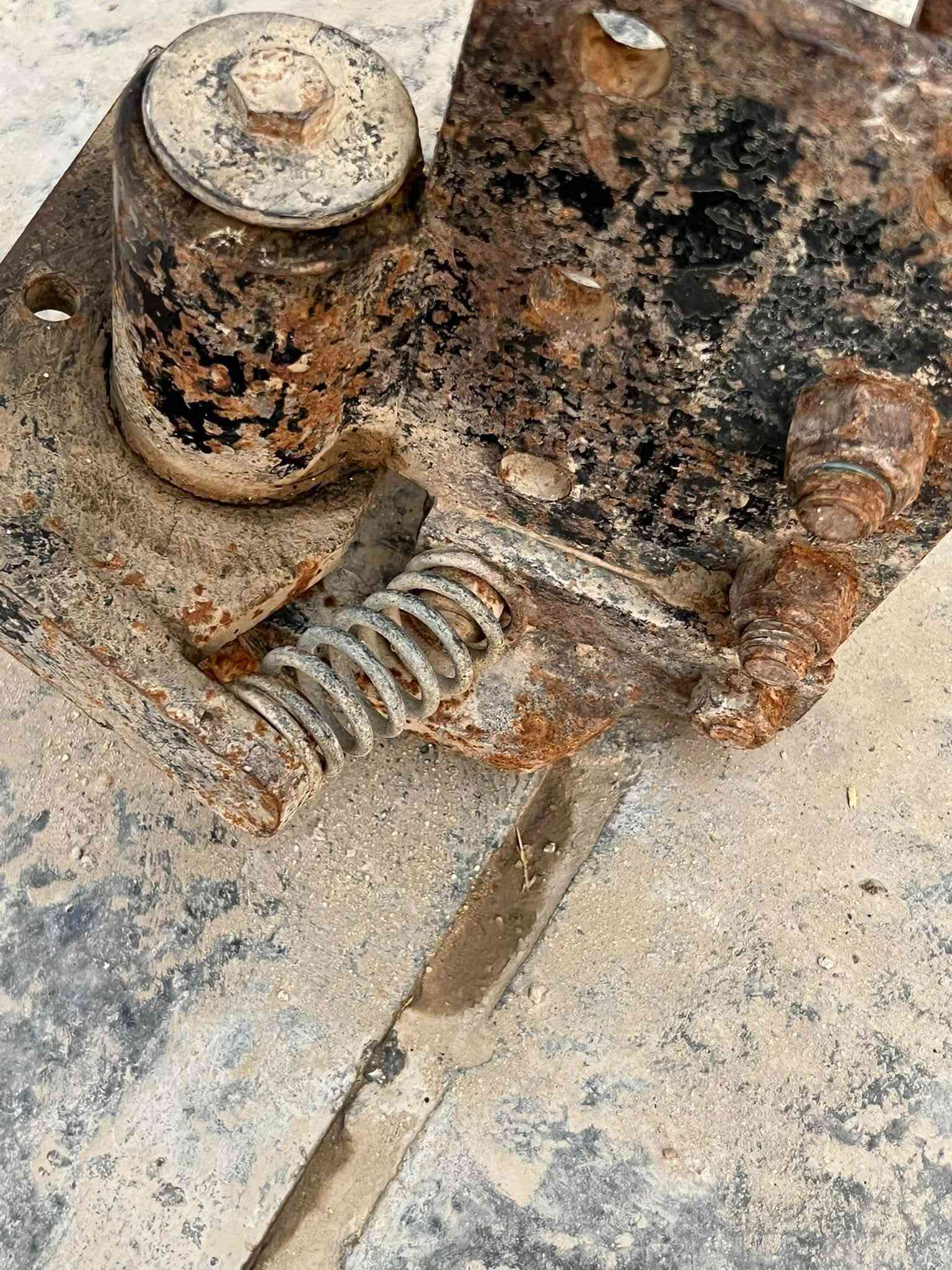 جاملخات فيات أصليات 100و110 المكان قادسيه قضاء عفك ***********
