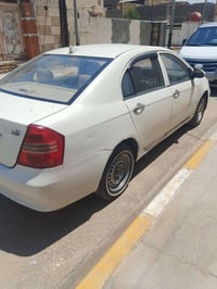نيسان • ٢٠١٣ • للبيع