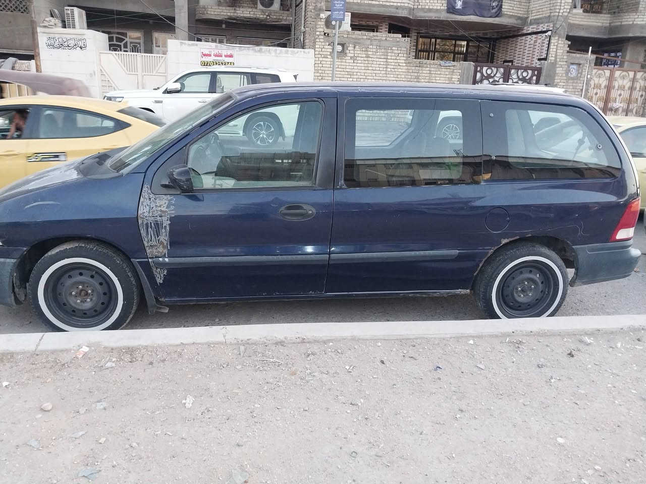 سلام عليكم 
للبيع فقط
سيارة فورد وندستار ٧ راكب مديل ٢٠٠٠
رقم بغداد 
محرك ٣٦٠٠
السعر ٣٦ وبيه مجال 
***********
