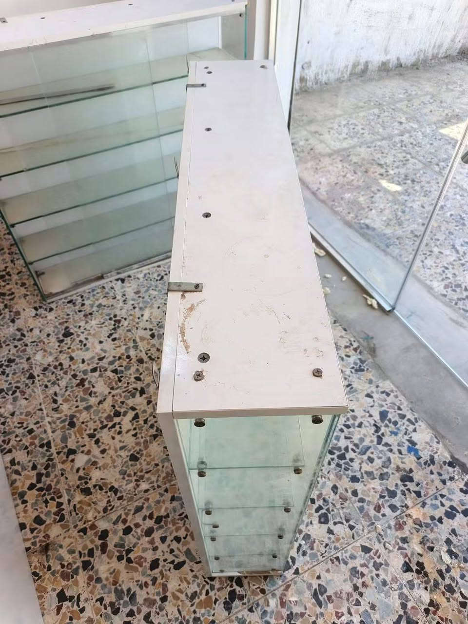جام خانه عدد٣ تعليك يرهم موبايلات كوزمتك صيدليه 
سعر الوحده ٣٠ الف وبيهن مجال للشراي 
***********
