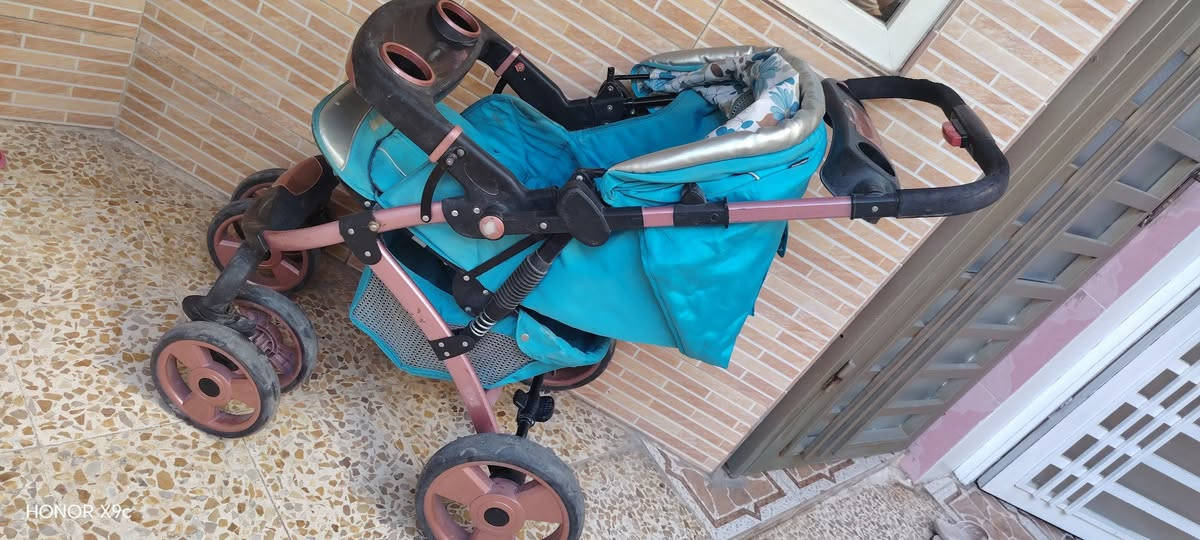 عربانة طفل • حجم كبير • ماركة أصلية