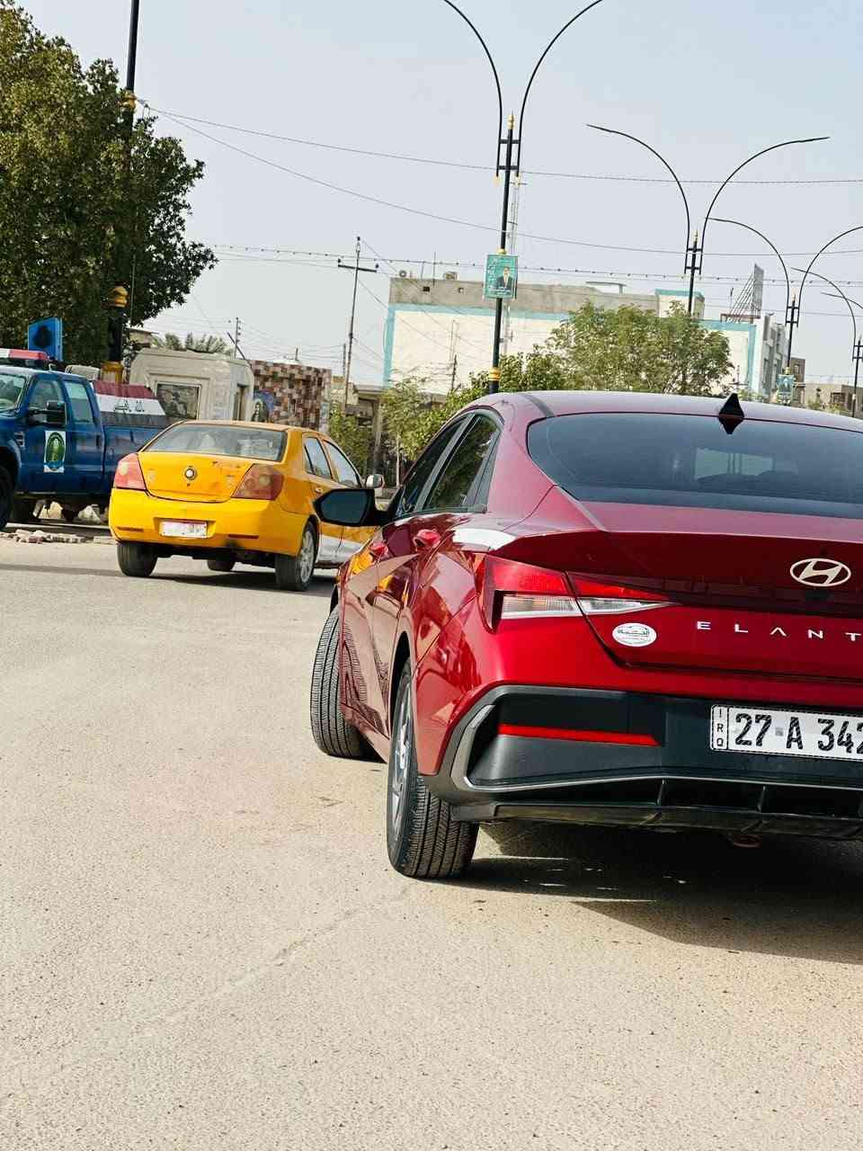 السلام عليكم لنتر موديل 24 معوقين ذي قار لبيل واحد  فول موصفات  شاشه كبيره كامره دواره  مريه شفط  تشقيل عن بعد  حساس امامي خلفي  مكينه وكير جديد  تبريد ثلج تجم تاير حداديه  وارد امريكي سعر خاص. ***********
