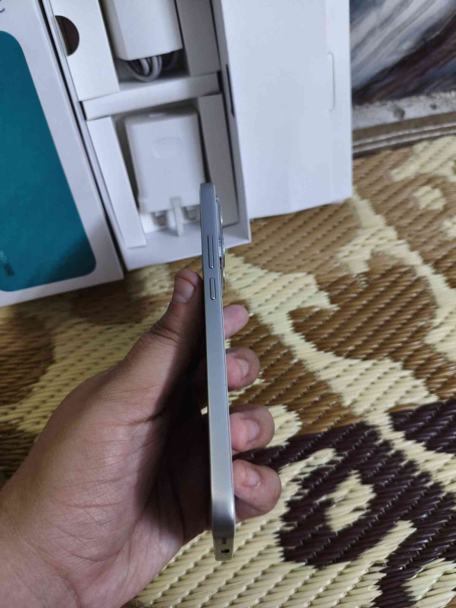 سلام عليكم هونر x8c للبيع ذاكره 256 رام 8+8 جهاز مكفول كفاله عامه حته لزكه مال شركه بعده بلجهاز كامل ملحقات عنواني بغداد مدينه صدر ورقم *********** واتساب أو اتصال  وعندي توصيل لجميع محافضات العراق فقط بعربون

نص مكتوب في الصور:
- ١٢:٤٣
- حول الهاتف
- MagicOS
- المعالج المركزي
- Qualcomm
- Snapdragon 685
- اسم الجهاز
- HONOR X8c
- ذاكرة الوصول العشوائي
- ٨,٠ غ.ب
- ٨,٠+ غ.ب HONOR
- RAM Turbo
- دقة الشاشة
- ٢٤١٢ x ١٠٨٠
- البطارية
- mAh 5000
- المساحة الفارغة ٢٢٦,٨٦
- غ.ب
- الإجمالي ٢٥٦ غ.ب
- وحدة التخزين الداخلية
- الموديل
- ABR-LX2
- رقم الإصدار
- 9.0.0.267(C185E15R3P2)
- GPU Turbo