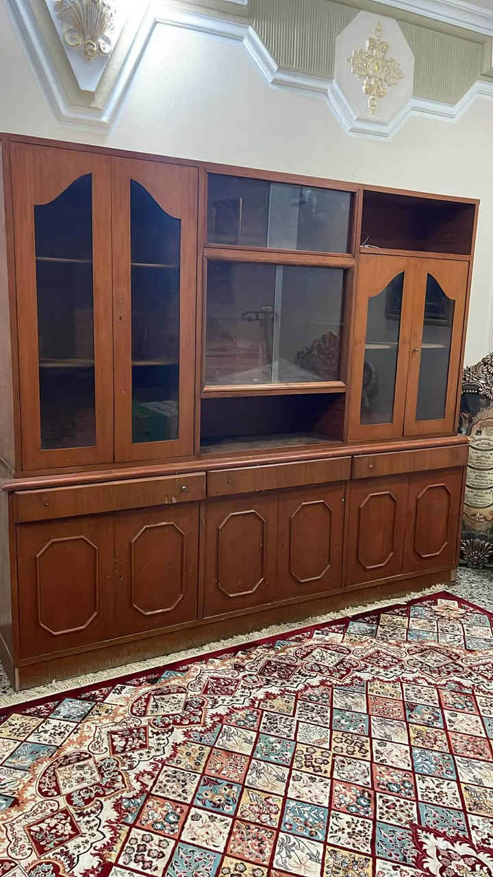 بوفيه *ميز بلازمه $بيسكل &براد ماي البيع الرقم ***********
