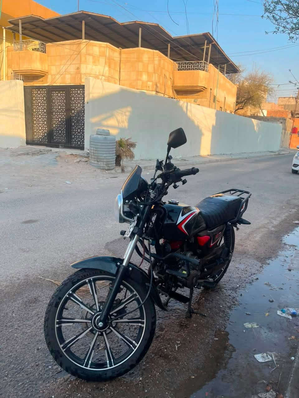 سلام عليكم دراجه شاينك موديل 2023 طالعه ب 2026 رقم وسنويه باسمي ودراجه مكفوله من كلشي حلوه ومرتبه ومابيه اي شيي سعره مليوانين شرايي يتصل ع رقم او يدخل خاص ***********
