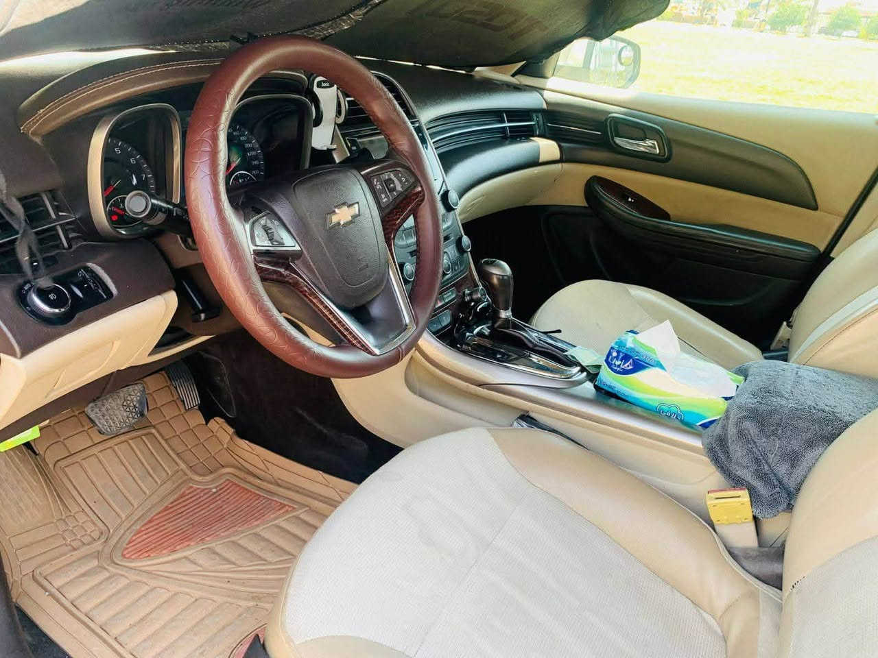ماليبو خليجي موديل 2013
رقم سليمانية الدولي 
مكينه 2400 دوش
فول مواصفات ltz
-شاشة وكامره
- فتحة سقف
- داخل بيجي وجوزي 
- كشنات جلد
- كشنات كهربائية
- كشنات تدليك
- حساسات خلفية
- كشنات تدفئة
- اوتو هولد
- اشاير بل مري
- مري شفط
- داخل صاج اسود
- سماعات انڤنتي 
. شاشة اعطال 
- مانع انزلاق
- مثبت سرعة
- تحكم استيرن
- انارة بل دشبول
- انارة بل ابواب
- زينون
- قاصه بالدشبول 
- اوكس + USB
- تخم تاير
- وباقي المواصفات
اخوان سياره نضيفه وحلوه 
كير مكينه حداديه تبريد كاملات
السعر 90$ 
للا ستفسار ***********

نص مكتوب في الصور:
- سليمانية
- دولي