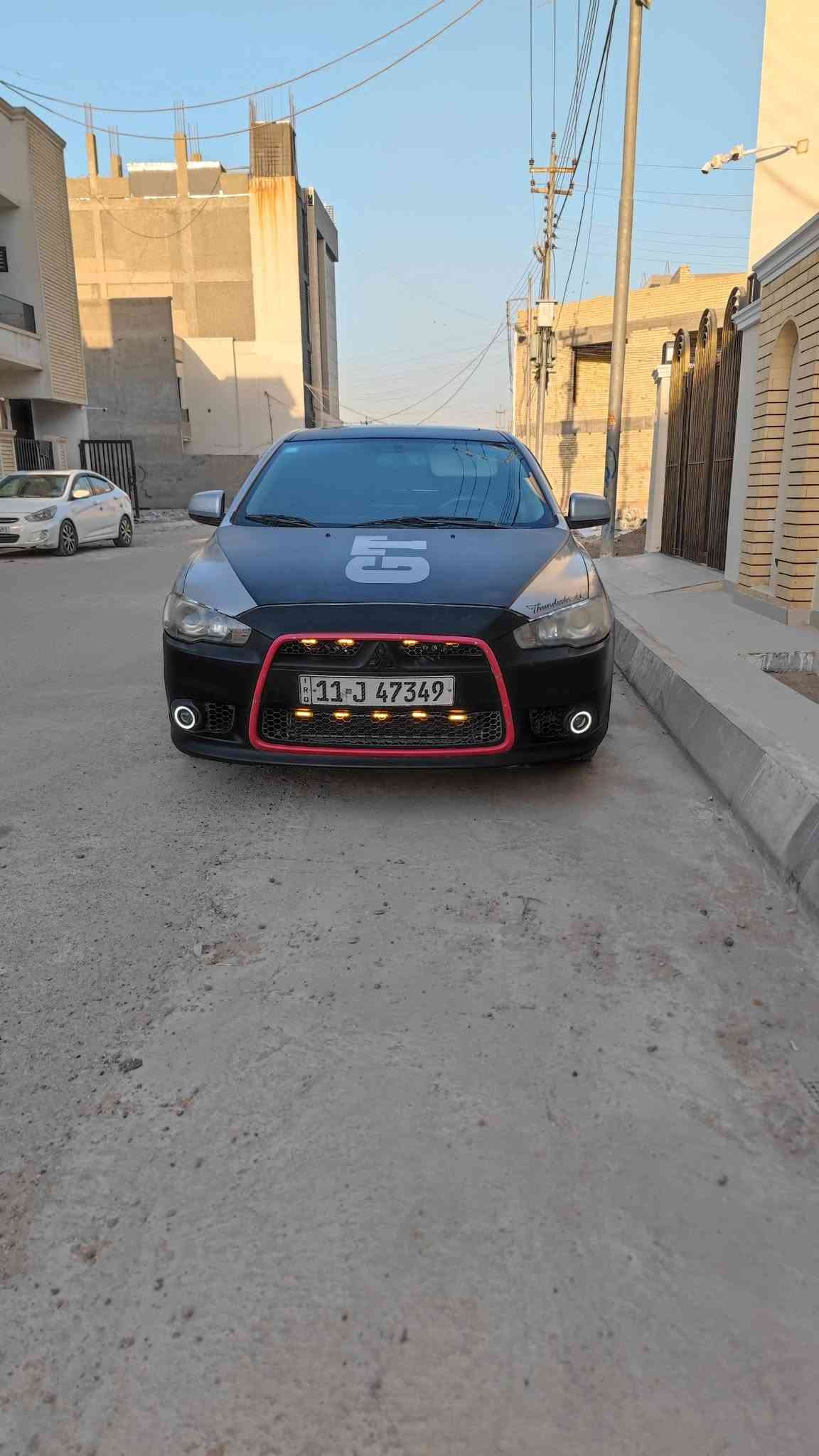 لانسر قرش موديل 2009 GT مكفوله ولا قطعه صبغ
بيهه بارد ابداية الجاملغ الايمن قريب المازده و بارد بالجاملغ الايسر يعني قطعتين بارد 

المواصفات 

بصمه تشغيل و ابواب

فتحه سقف 

تحكم ستيرن 

شفتات سرعه 

مضخم صوت بالصندوق بلادي 

شاشه اندرويد

لايت امامي دوار ويه الستيرن 

صالصنه رياضي مصخم صوت تحكم ريمونت بوابه 

كير ومكينه مكفولات

السعر 98$ و بيهه مجال 

*********** 
***********
