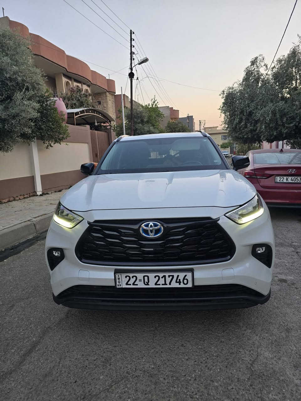 تويوتا هايلندر 2024
فول مواصفات GLE
ماشيه 34 الف كيلو بعدها بضمان الوكالة
محرك 2500 هايبرد دفع رباعي
السيارة من وكالة ساز رقمها اربيل
الضرر اصبعين بل جاملغ الامامي صبغ وملاحضة بسيطة بين الباب والجاملغ الخلفي
مكان السيارة موصل  
السعر 360 وبيها مجال
للتواصل ***********

