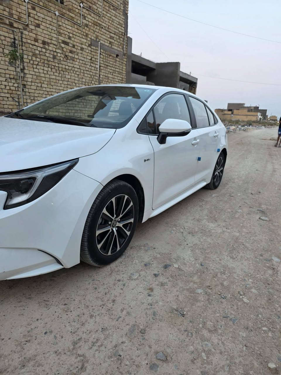 السلام عليكم
كورولا هايبرد الشكل الأمريكي 2025 ماشيه 28 الف رقم بغداد باسمي مكانها مركز الكوت 
السونار مرفق و السعر 133
(بيها تبديل قبق جنطة وبيها تصليح أطراف الجاملغات الخلفية و مصبوغات توحيد لون
ومصور اللغد بي تصليح كلش بسيط )
الملاحظات مصورهن
***********
