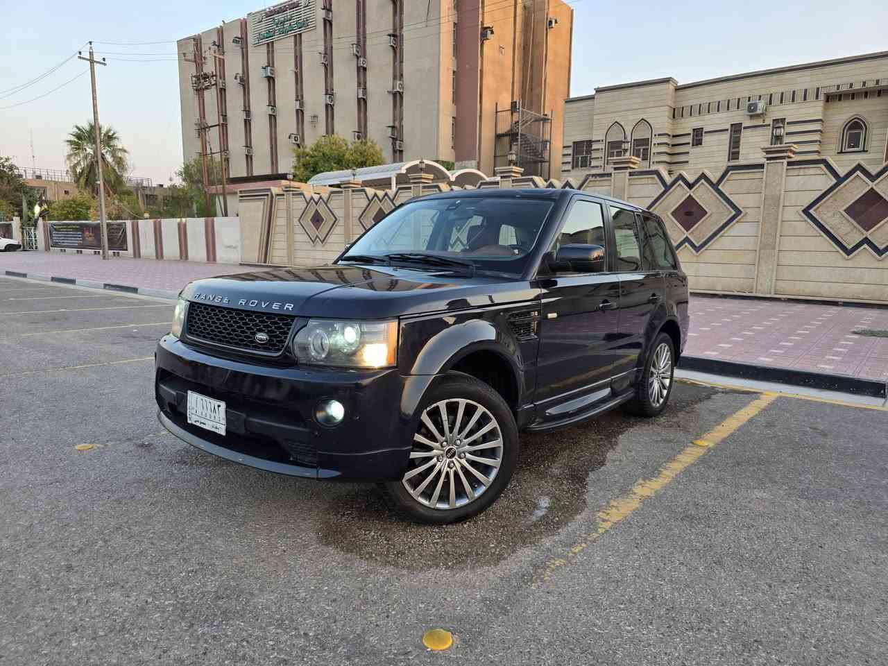 السلام عليكم رانج روفر موديل 2009  محدث 13 سياره جاهزه من كلشي مبدل دبل ولوي خلصان من جوبلس  محرك بلادي بدون سوبر محرك عادي محرك وكير جدد تخم تاير جديد سياره جاهزه  صبغ مابيه فقط التحديث مصبوغ  رقم بعداد تحويل مباشر السعر 95  وبيه مجال قليل مكاني كربلاء بيع او مراوس لطللاتصال ***********
