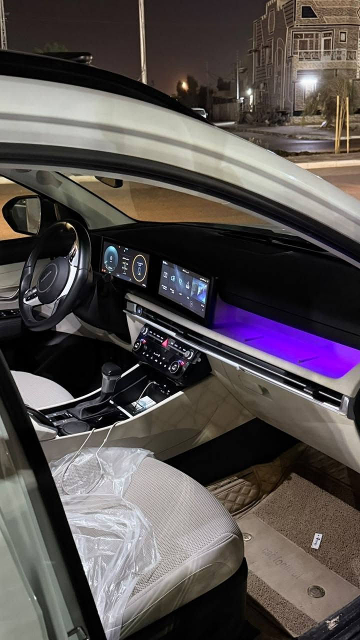 السلام عليكم 
توسان 2025 بنوراما 
خليجي فول vip
كفاله عامه حتى الدعاميات 
مكينه 2000 
5 كامرات 
رادارات جانبيه 
كشنات تدفئه تبريد
توقف ذاتي
سايد بريك بصمه 
كشنات كهرباء
جنطه كهرباء
4 انظمه قايده 
رادارات خلفيه 
رقم اربيل بأسم شركه 
مكان السياره بالنجف
السعر 238 وبيه مجال للشراي
للاستفسار ***********

